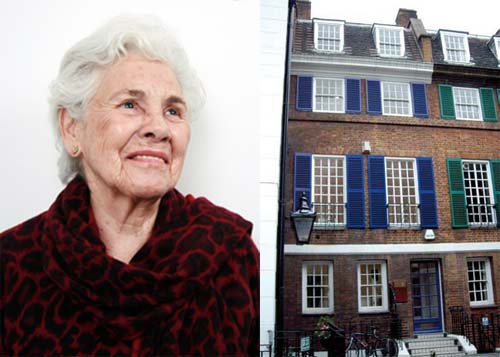 La fondatrice Delfina Entrecanales e a destra la sede della Fondazione nel centro di Londra