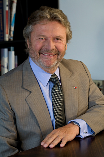 Alain Dominique Perrin